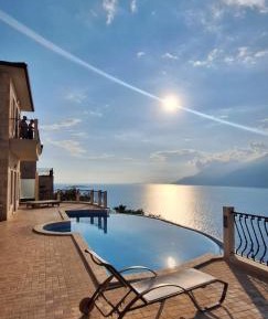 Double Room with Sea and Garden View