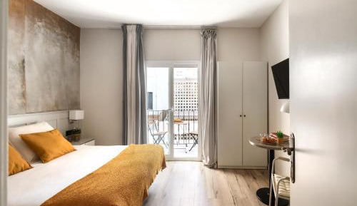Deluxe Double Room with Balcony