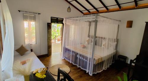 Economy Triple Room