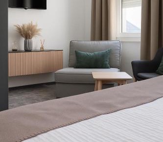 Single Room with Private Bathroom