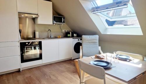 One-Bedroom Apartment - Non-Smoking