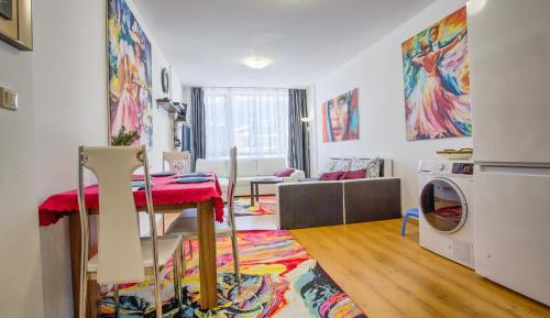 One-Bedroom Apartment with Balcony and Mountain View  