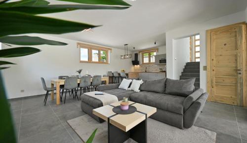 Three-Bedroom Holiday Home 