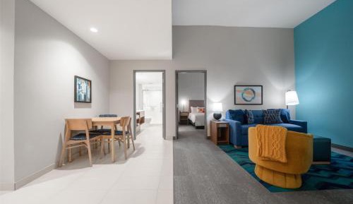 One-Bedroom King Suite