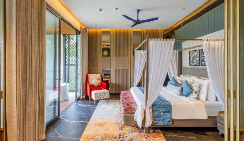 Panoramic Suite Upper Falls 