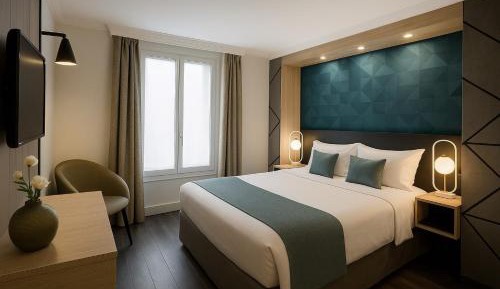 Superior Queen Room with Queen Bed - Non-Smoking