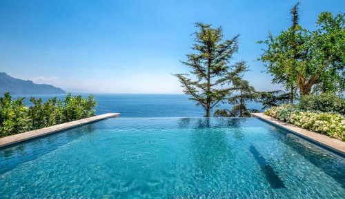 Suite with Private Pool