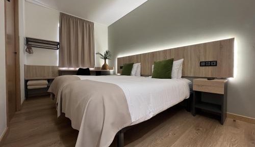Deluxe Double or Twin Room