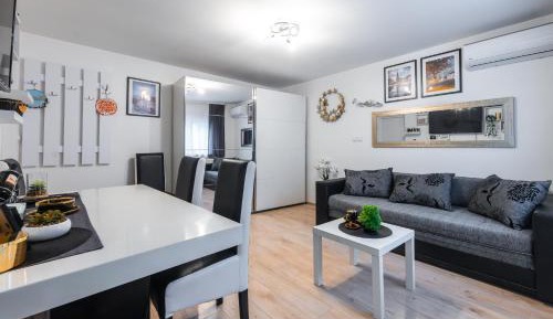 Room #1183986001