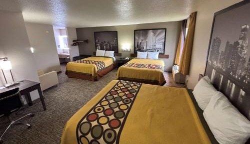 Deluxe Queen Room with Two Queen Beds - Non-Smoking