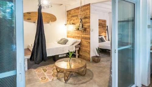 One-Bedroom Apartment with Garden View