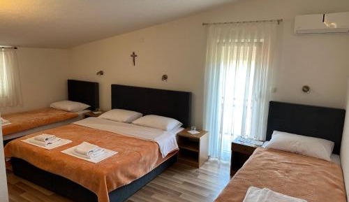 Quadruple Room with Mountain View