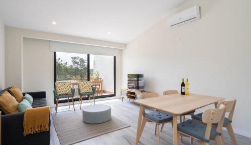 Deluxe One-Bedroom Apartment with Garden View