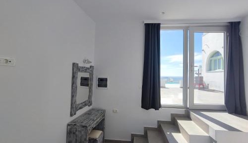 Queen Room with Sea View