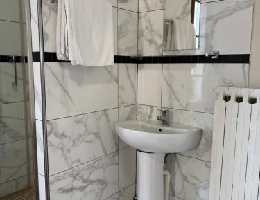 Double Room with Private Shower and Shared Toilet