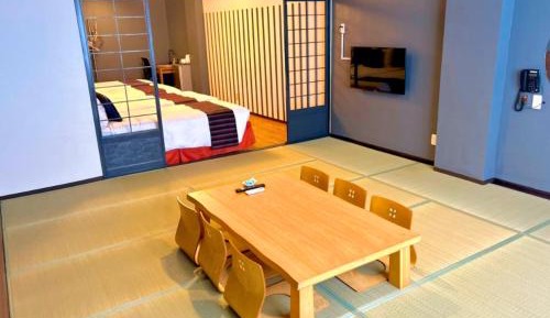 Japanese-Style Room