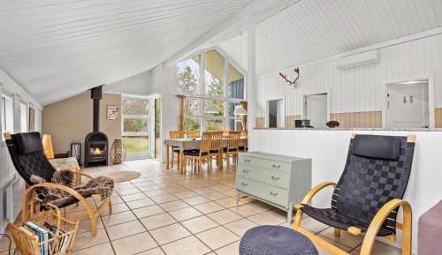 Five-Bedroom Holiday Home