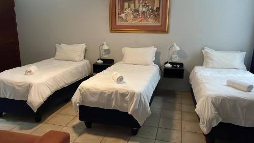 Economy Triple Room