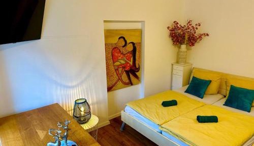 Superior One-Bedroom Apartment