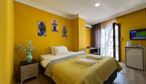 Deluxe Family Room