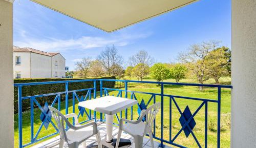 Superior One-Bedroom Apartment with Balcony