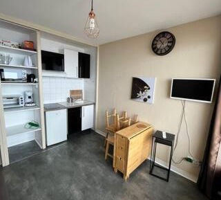 One-Bedroom Apartment with Balcony and Mountain View  