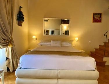 Deluxe Apartment with Fiesole Hills View