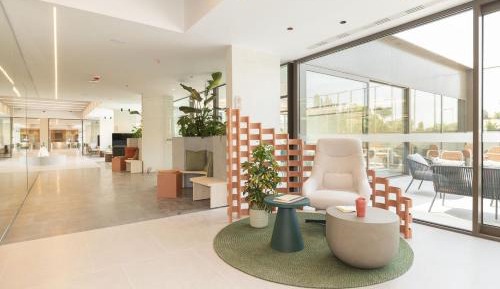 Single Room with Terrace