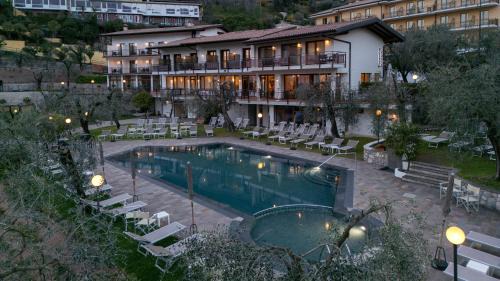 Superior Double Room with Lake View