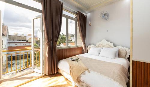Deluxe King Room