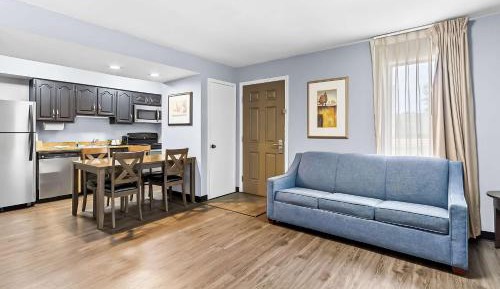 Queen Suite with Two Queen Beds