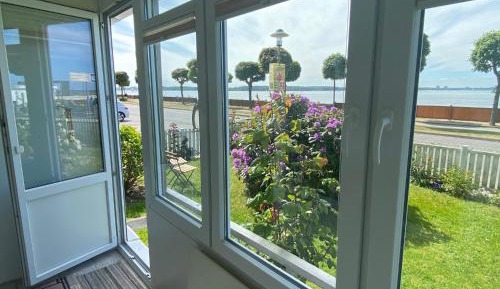 Superior One-Bedroom Apartment with Balcony