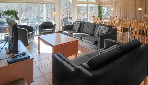 Six-Bedroom Holiday Home
