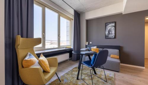 Extra Large Studio with Kitchen and Sofa Bed