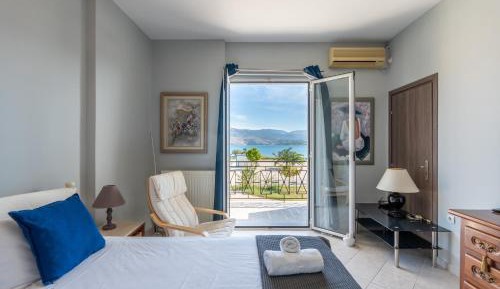 Studio with Sea View