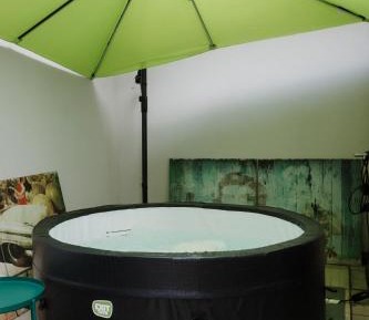 One-Bedroom Apartment with Spa Bath