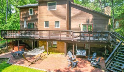 Four-Bedroom Holiday Home