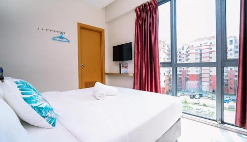 Deluxe Queen Room