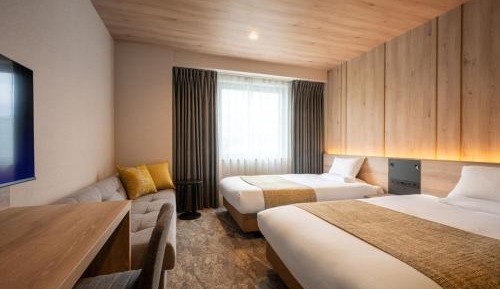 Premium Twin Room - Non-Smoking