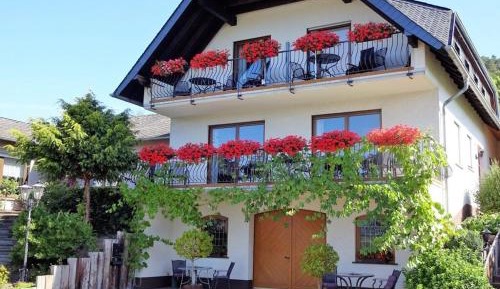Three-Bedroom Vacation Home 