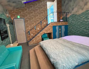 Queen Suite