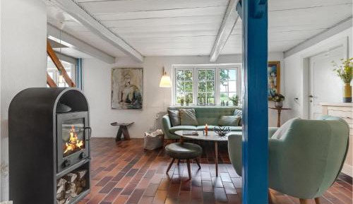 Three-Bedroom Holiday Home 