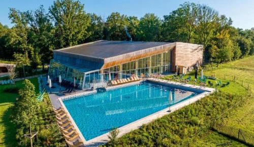Two-Bedroom Holiday Home