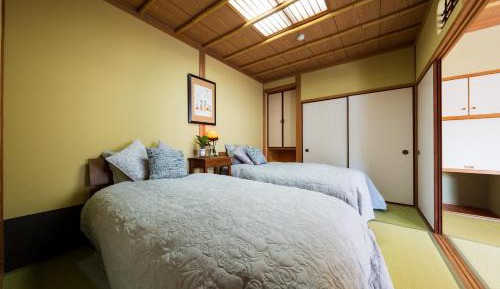 Quadruple Room with Private External Bathroom