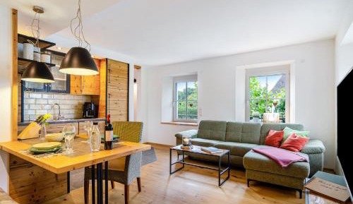 Superior One-Bedroom Apartment