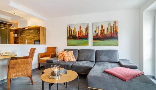 Superior One-Bedroom Apartment