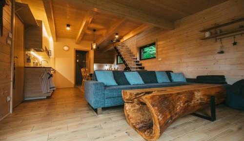 Two-Bedroom Apartment with Mountain View