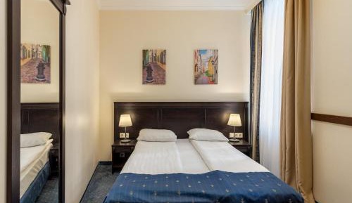 Small Double or Twin Room