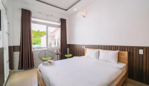 Double Room with Balcony (2 Adults + 1 Child)