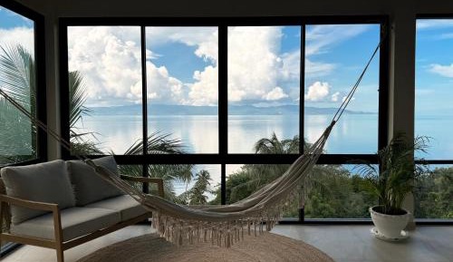 Deluxe Suite with Sea View